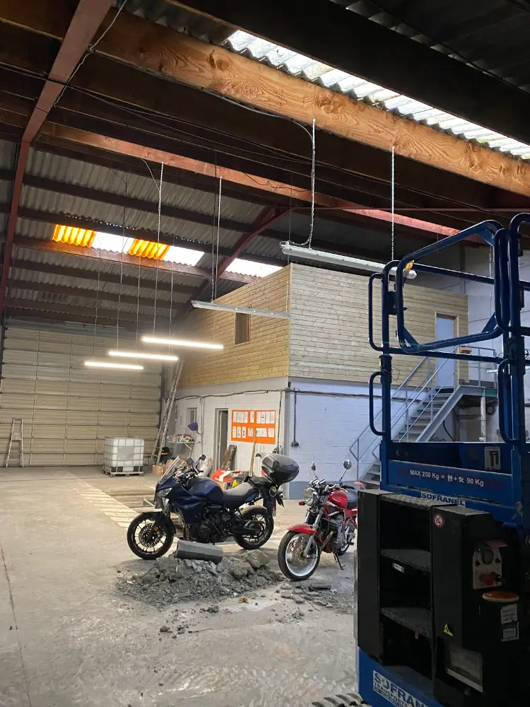 Local professionnel équipé par BrAv'Elec